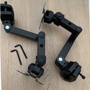 Bracket Pole Mount Double Arm (NEW)